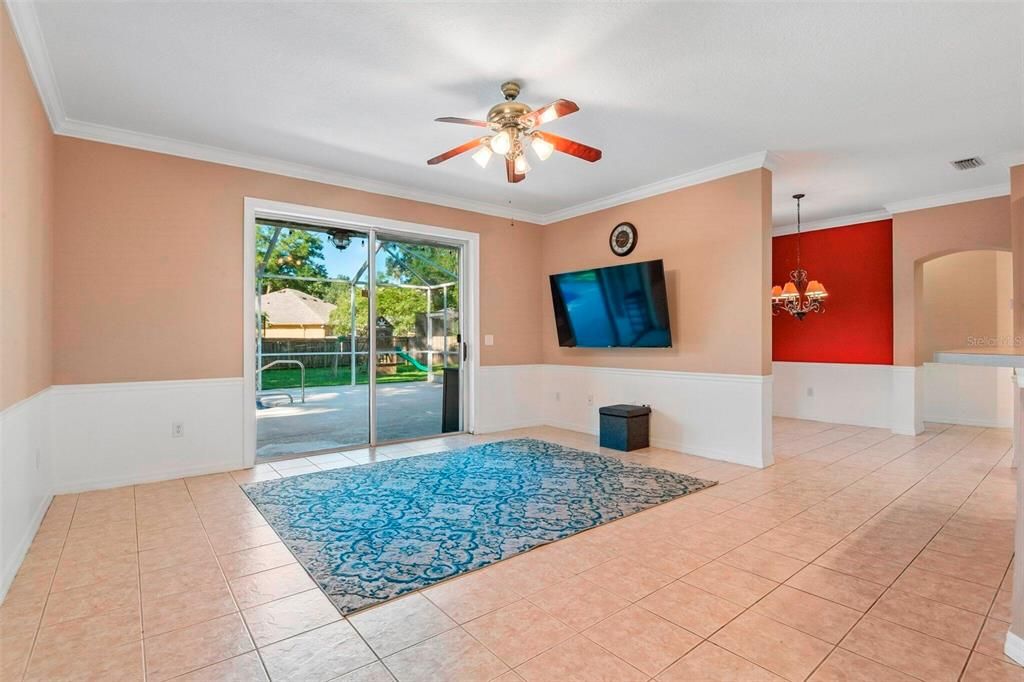 En Venta: $499,999 (3 camas, 2 baños, 2261 Pies cuadrados)