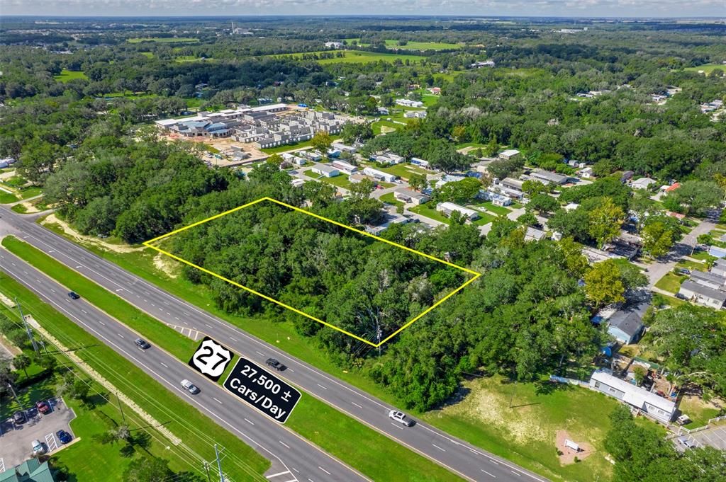 待售: $700,000 (1.67 acres)