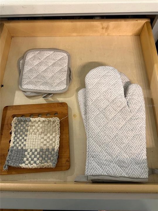 В аренду: $5,500 (3 спален, 2 ванн, 2100 Квадратных фут)