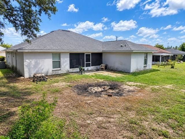 En Venta: $284,900 (4 camas, 3 baños, 1979 Pies cuadrados)