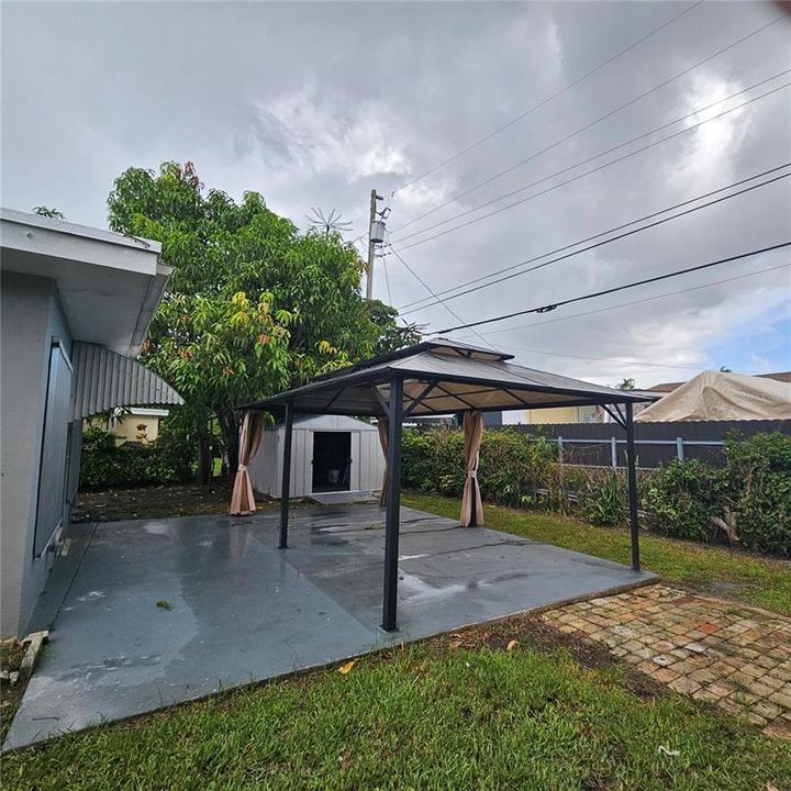 En Venta: $717,000 (3 camas, 2 baños, 1527 Pies cuadrados)
