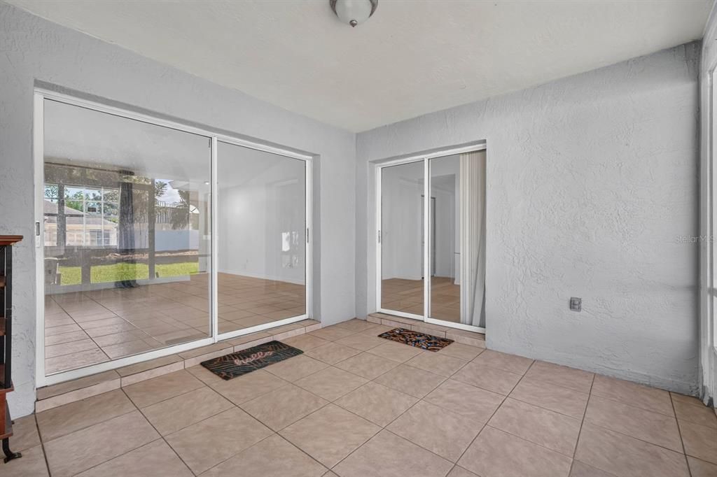 На продажу: $325,000 (3 спален, 2 ванн, 1563 Квадратных фут)