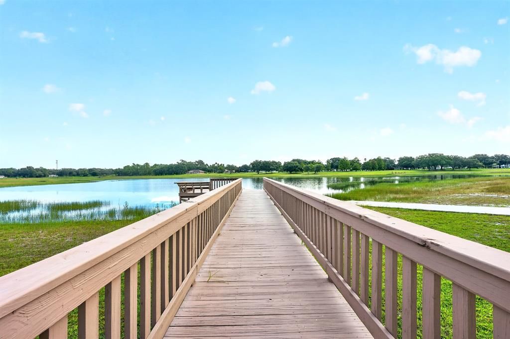 На продажу: $249,000 (2 спален, 2 ванн, 1299 Квадратных фут)