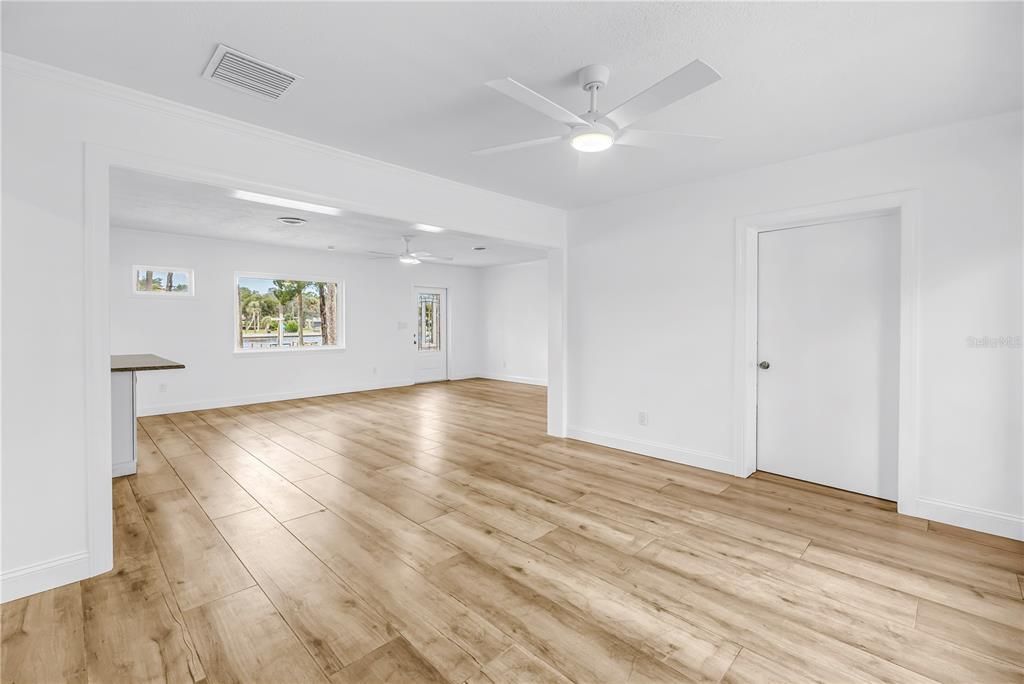 En Venta: $650,000 (3 camas, 2 baños, 1740 Pies cuadrados)