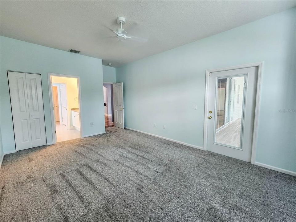 For Sale: $498,000 (3 beds, 2 baths, 2561 Square Feet)