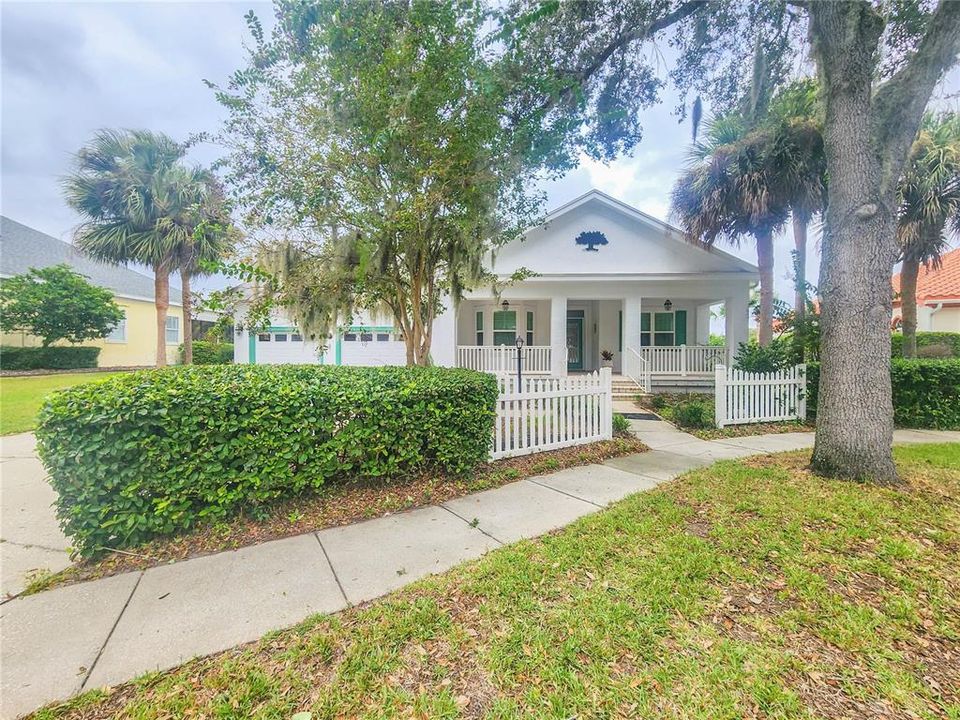 For Sale: $498,000 (3 beds, 2 baths, 2561 Square Feet)
