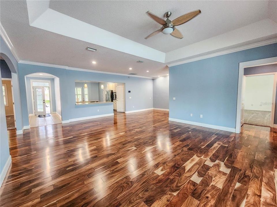 For Sale: $498,000 (3 beds, 2 baths, 2561 Square Feet)