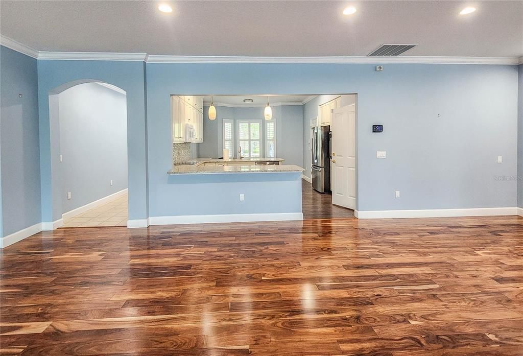 For Sale: $498,000 (3 beds, 2 baths, 2561 Square Feet)