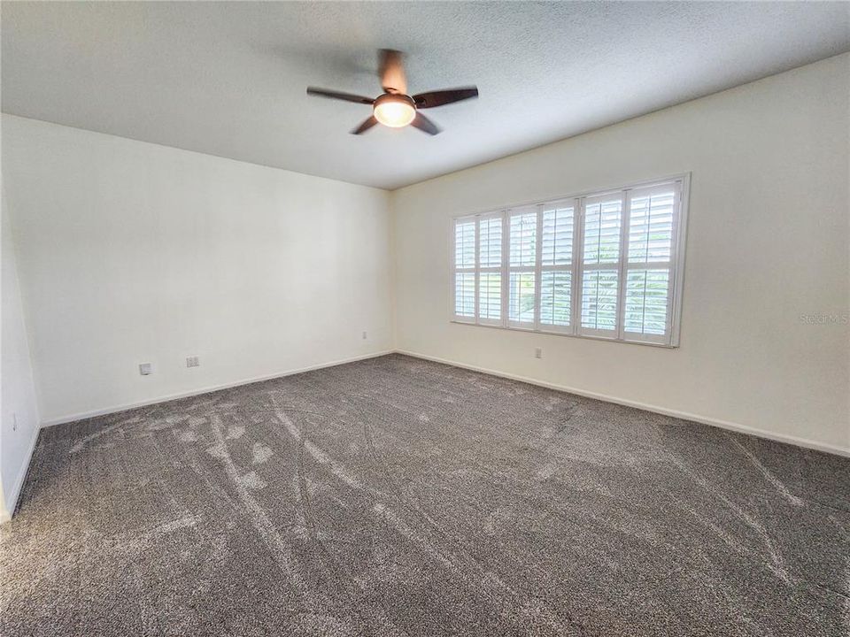 For Sale: $498,000 (3 beds, 2 baths, 2561 Square Feet)