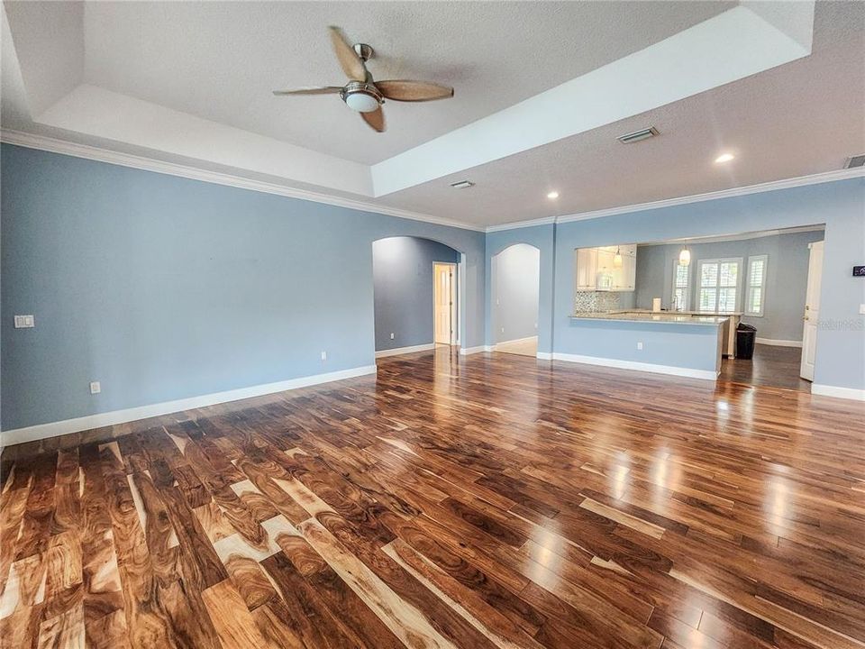 For Sale: $498,000 (3 beds, 2 baths, 2561 Square Feet)