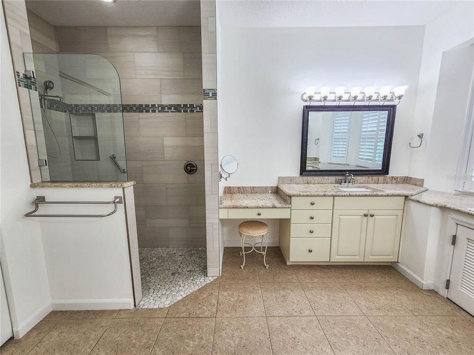 For Sale: $498,000 (3 beds, 2 baths, 2561 Square Feet)