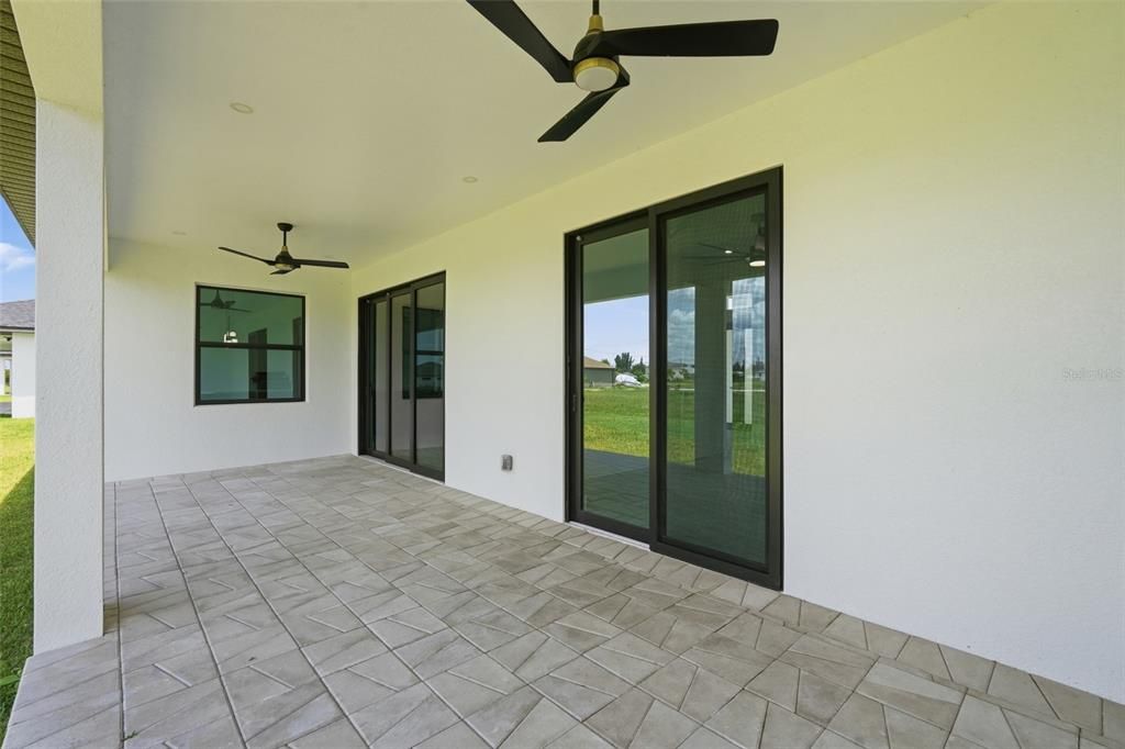 Active With Contract: $380,000 (3 beds, 2 baths, 1893 Square Feet)