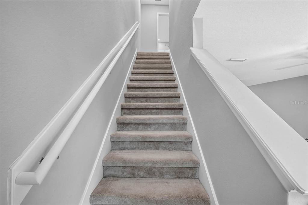 For Sale: $250,000 (2 beds, 1 baths, 1168 Square Feet)