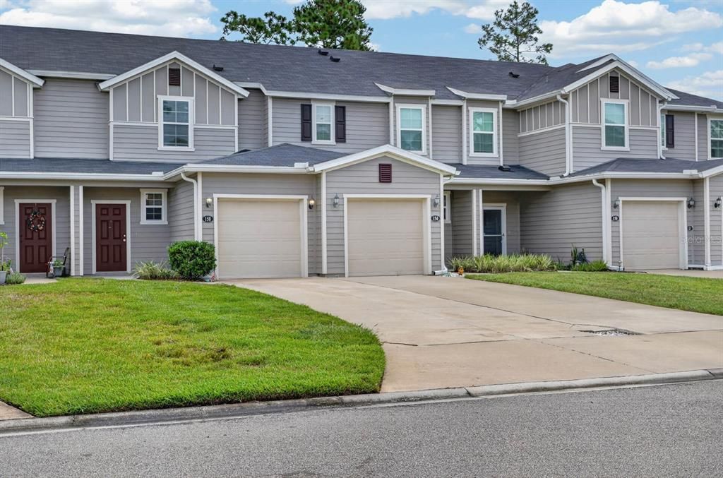 For Sale: $250,000 (2 beds, 1 baths, 1168 Square Feet)