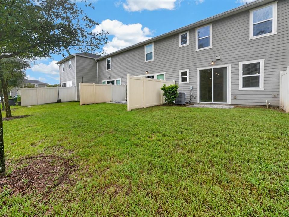For Sale: $250,000 (2 beds, 1 baths, 1168 Square Feet)