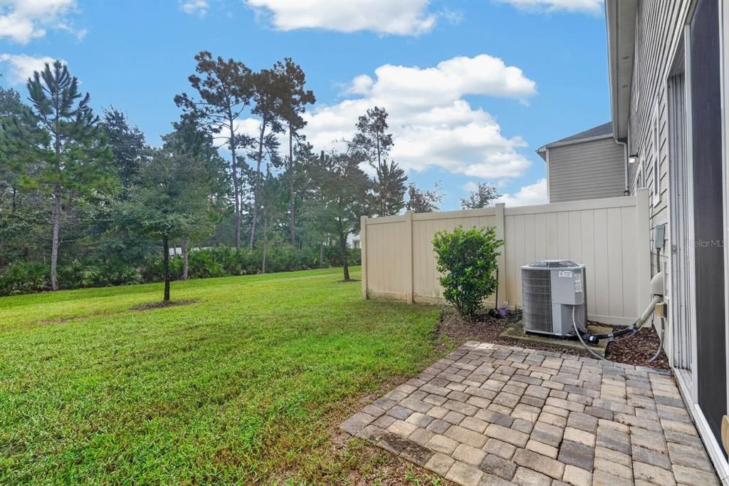 For Sale: $250,000 (2 beds, 1 baths, 1168 Square Feet)