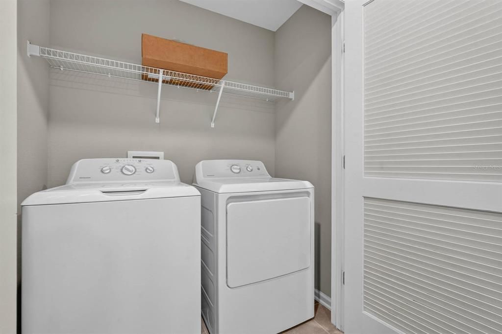 For Sale: $250,000 (2 beds, 1 baths, 1168 Square Feet)