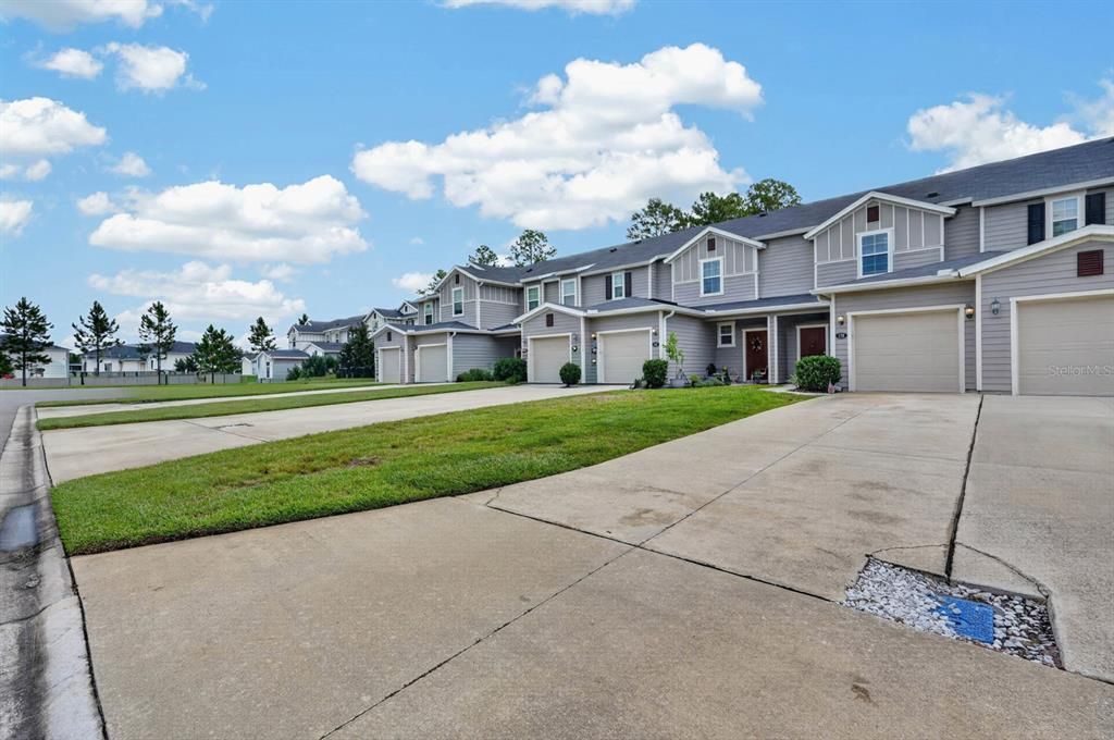 For Sale: $250,000 (2 beds, 1 baths, 1168 Square Feet)