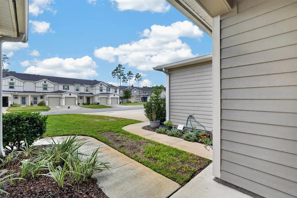 For Sale: $250,000 (2 beds, 1 baths, 1168 Square Feet)