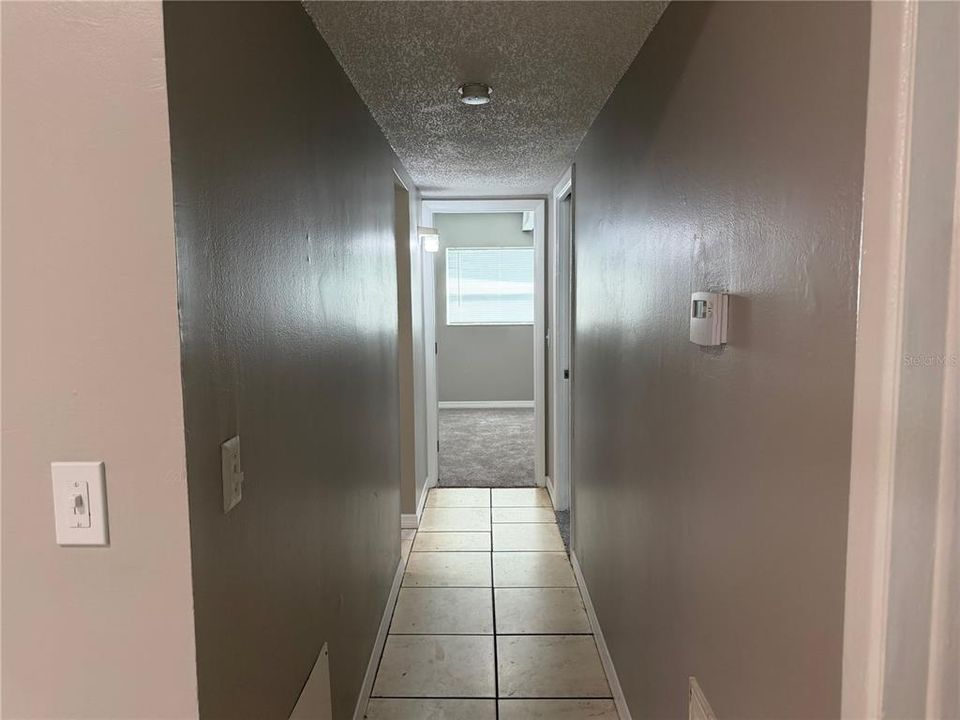 For Rent: $1,400 (2 beds, 1 baths, 808 Square Feet)