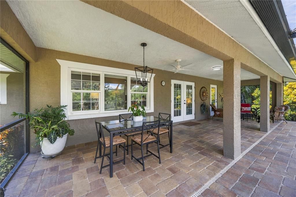 For Sale: $925,000 (2 beds, 2 baths, 1478 Square Feet)