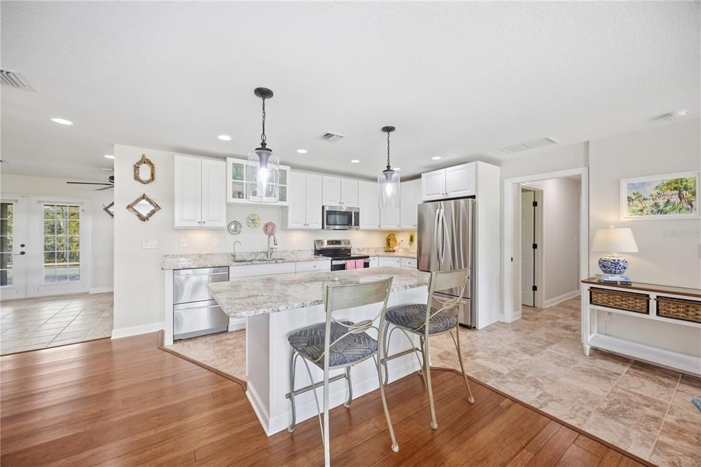For Sale: $925,000 (2 beds, 2 baths, 1478 Square Feet)