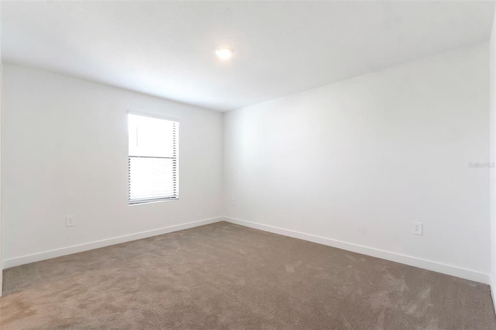 For Sale: $340,000 (3 beds, 3 baths, 1372 Square Feet)