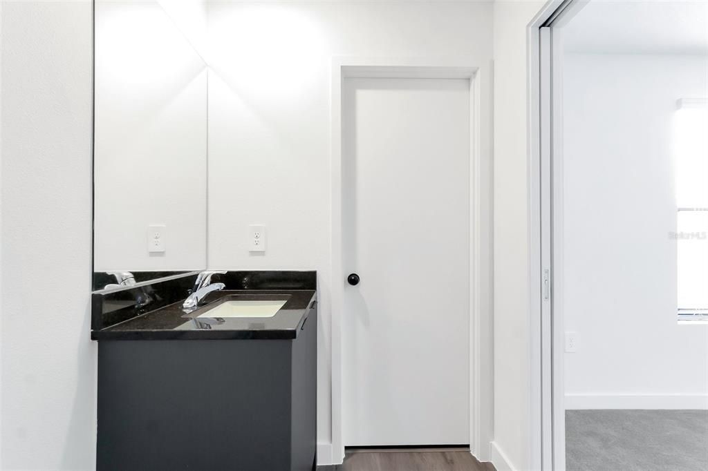 For Sale: $340,000 (3 beds, 3 baths, 1372 Square Feet)