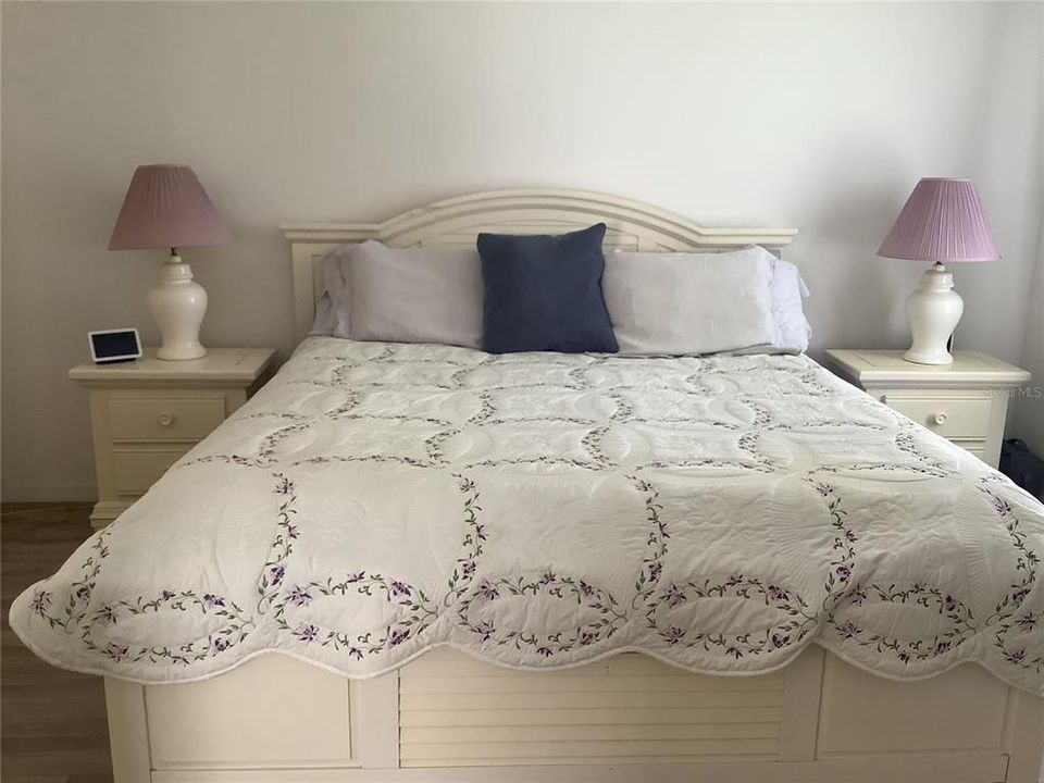 В аренду: $4,500 (2 спален, 2 ванн, 1335 Квадратных фут)