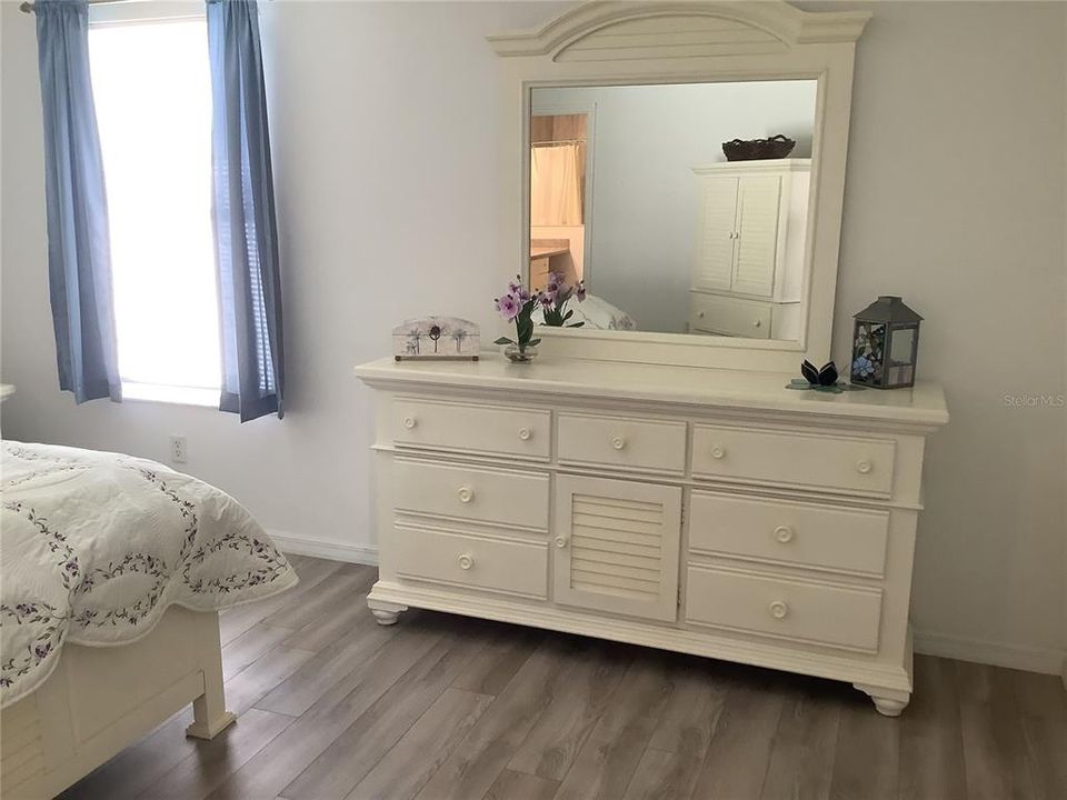 В аренду: $4,500 (2 спален, 2 ванн, 1335 Квадратных фут)