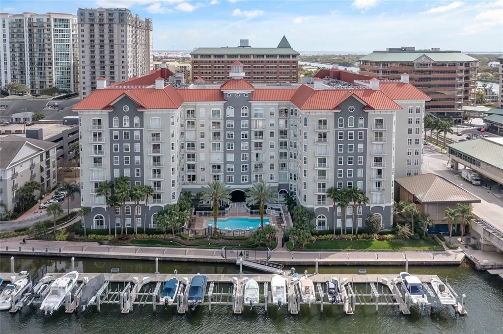 For Rent: $4,500 (2 beds, 2 baths, 1168 Square Feet)