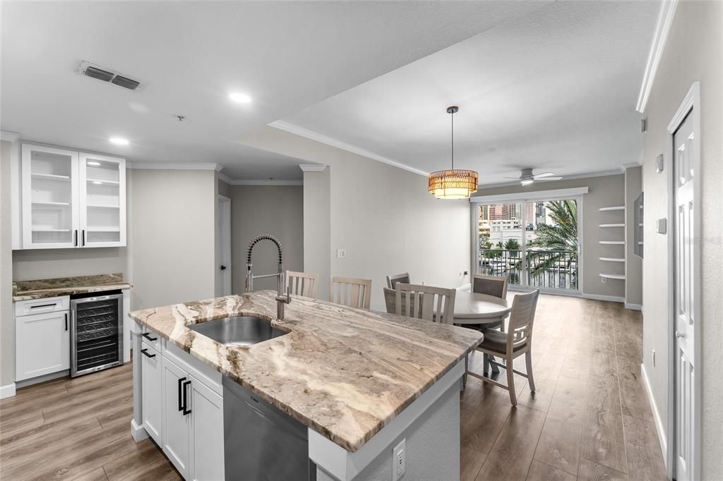 For Rent: $4,500 (2 beds, 2 baths, 1168 Square Feet)