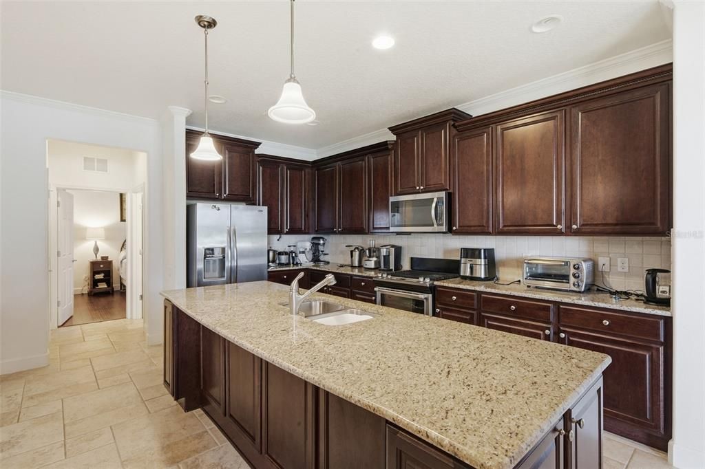 For Sale: $505,000 (4 beds, 4 baths, 2837 Square Feet)