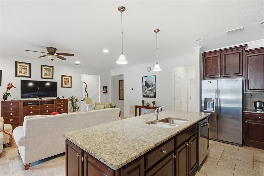 For Sale: $505,000 (4 beds, 4 baths, 2837 Square Feet)