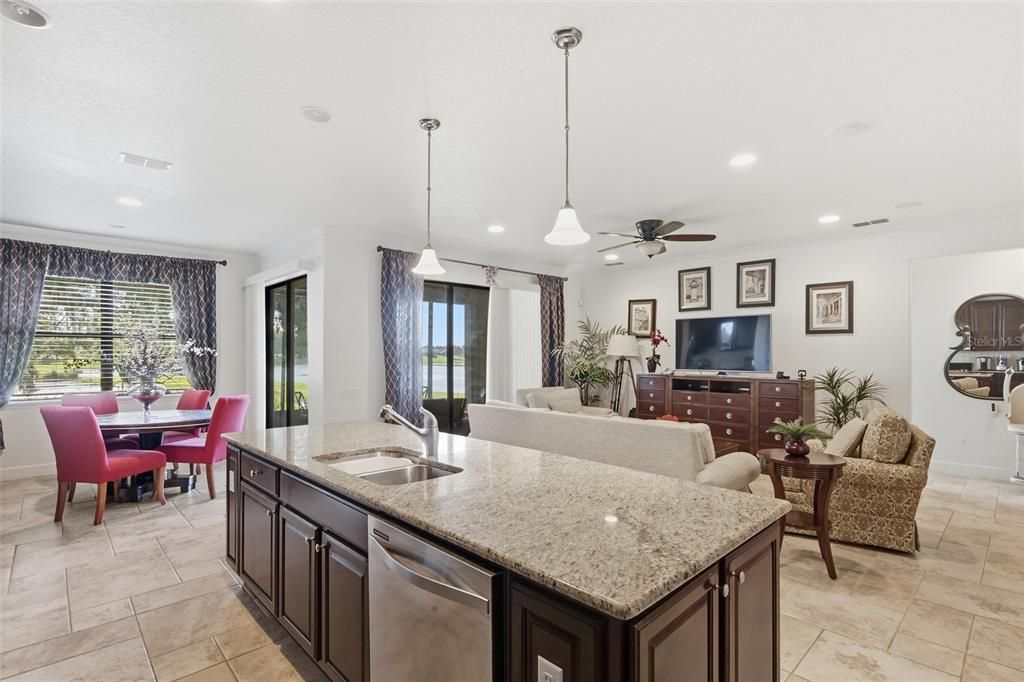 For Sale: $505,000 (4 beds, 4 baths, 2837 Square Feet)