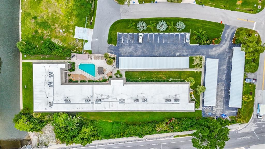 На продажу: $195,000 (2 спален, 2 ванн, 910 Квадратных фут)