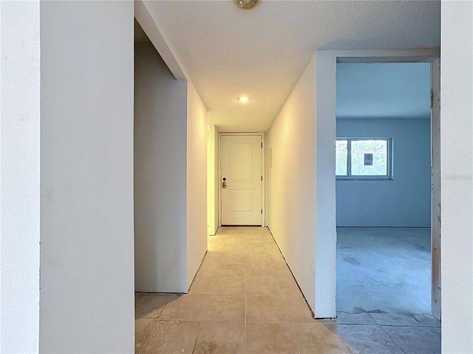 На продажу: $195,000 (2 спален, 2 ванн, 910 Квадратных фут)