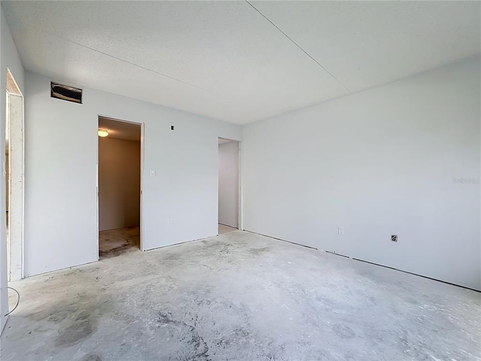 На продажу: $195,000 (2 спален, 2 ванн, 910 Квадратных фут)