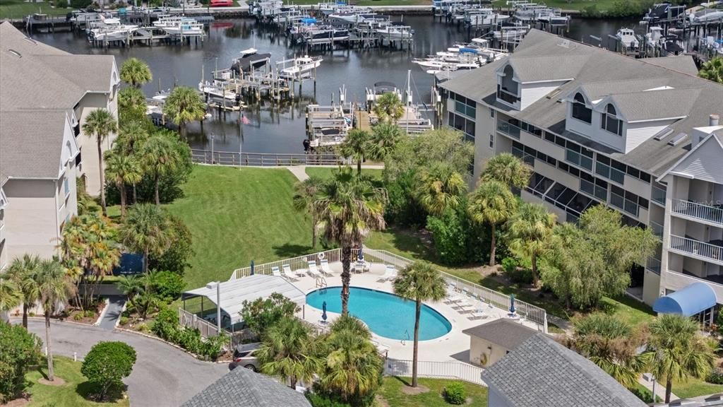For Sale: $165,000 (2 beds, 2 baths, 1146 Square Feet)