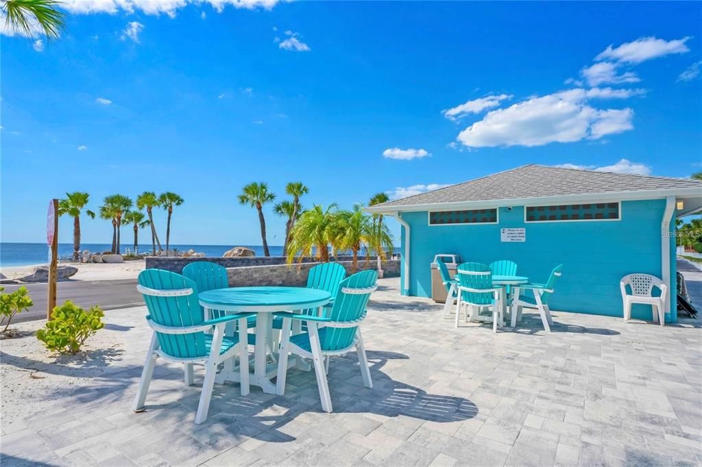 For Sale: $165,000 (2 beds, 2 baths, 1146 Square Feet)
