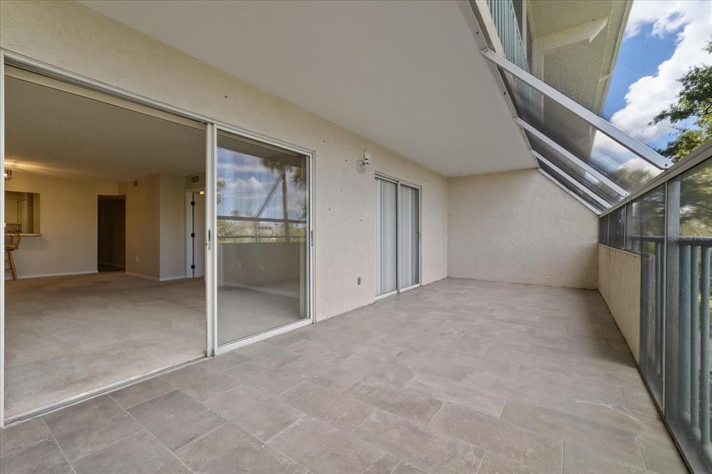For Sale: $165,000 (2 beds, 2 baths, 1146 Square Feet)