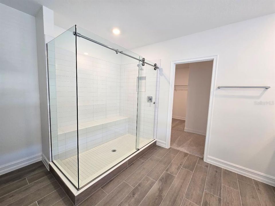 For Rent: $4,250 (5 beds, 4 baths, 3230 Square Feet)