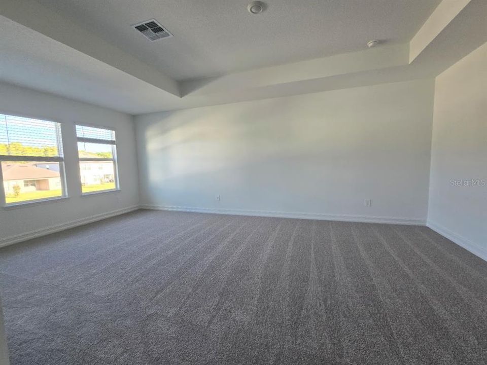For Rent: $4,250 (5 beds, 4 baths, 3230 Square Feet)