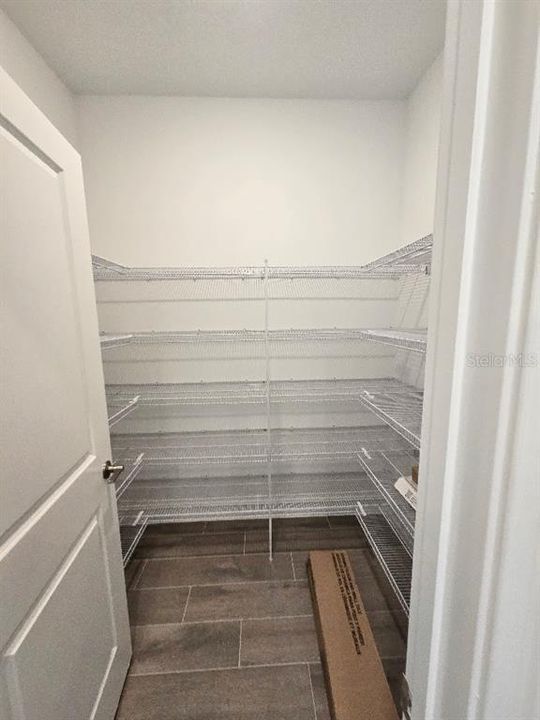 For Rent: $4,250 (5 beds, 4 baths, 3230 Square Feet)