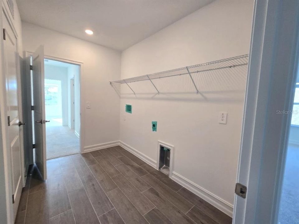 For Rent: $4,250 (5 beds, 4 baths, 3230 Square Feet)