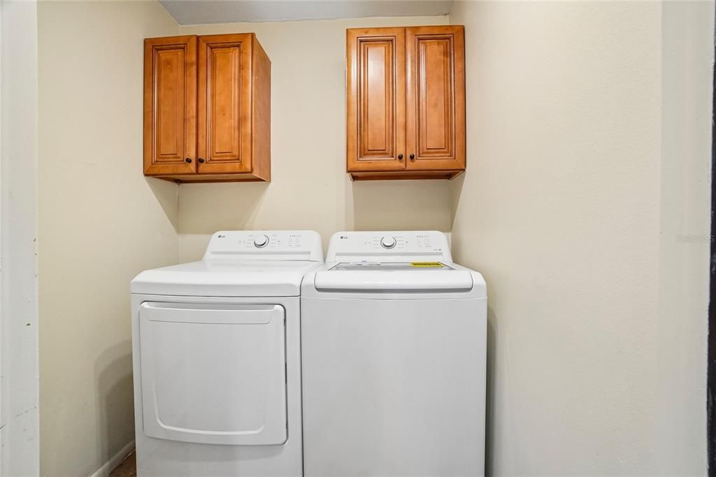 For Sale: $165,000 (2 beds, 2 baths, 960 Square Feet)