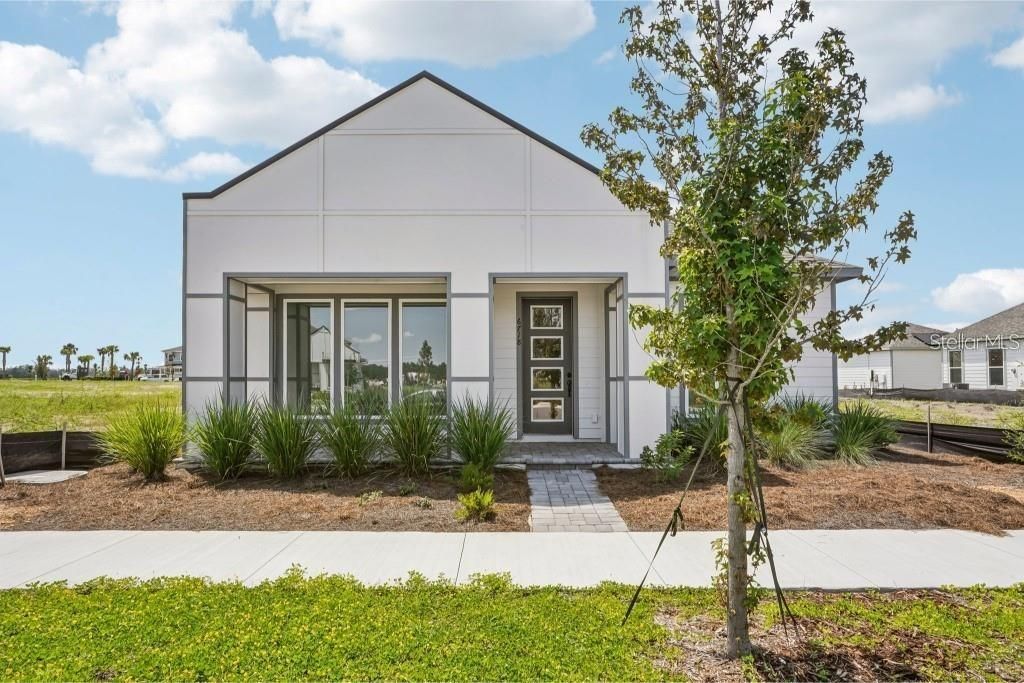 For Rent: $2,700 (4 beds, 2 baths, 2754 Square Feet)