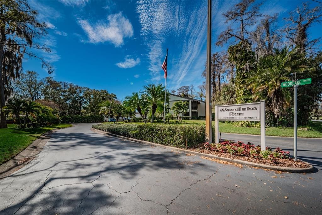 For Rent: $1,595 (1 beds, 1 baths, 674 Square Feet)