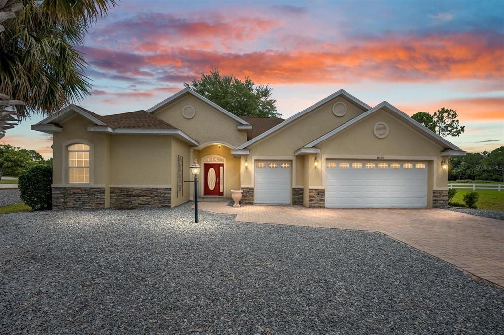En Venta: $394,550 (3 camas, 2 baños, 2298 Pies cuadrados)