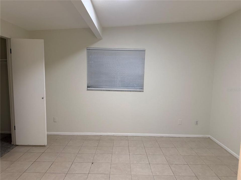 For Rent: $1,400 (2 beds, 1 baths, 788 Square Feet)